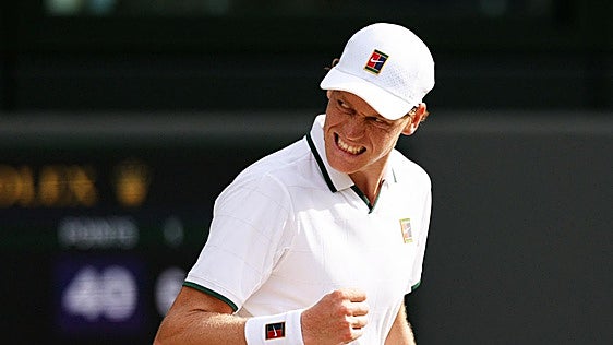 Djokovic se rinde ante este Sinner, que jugará su segunda final de Wimbledon