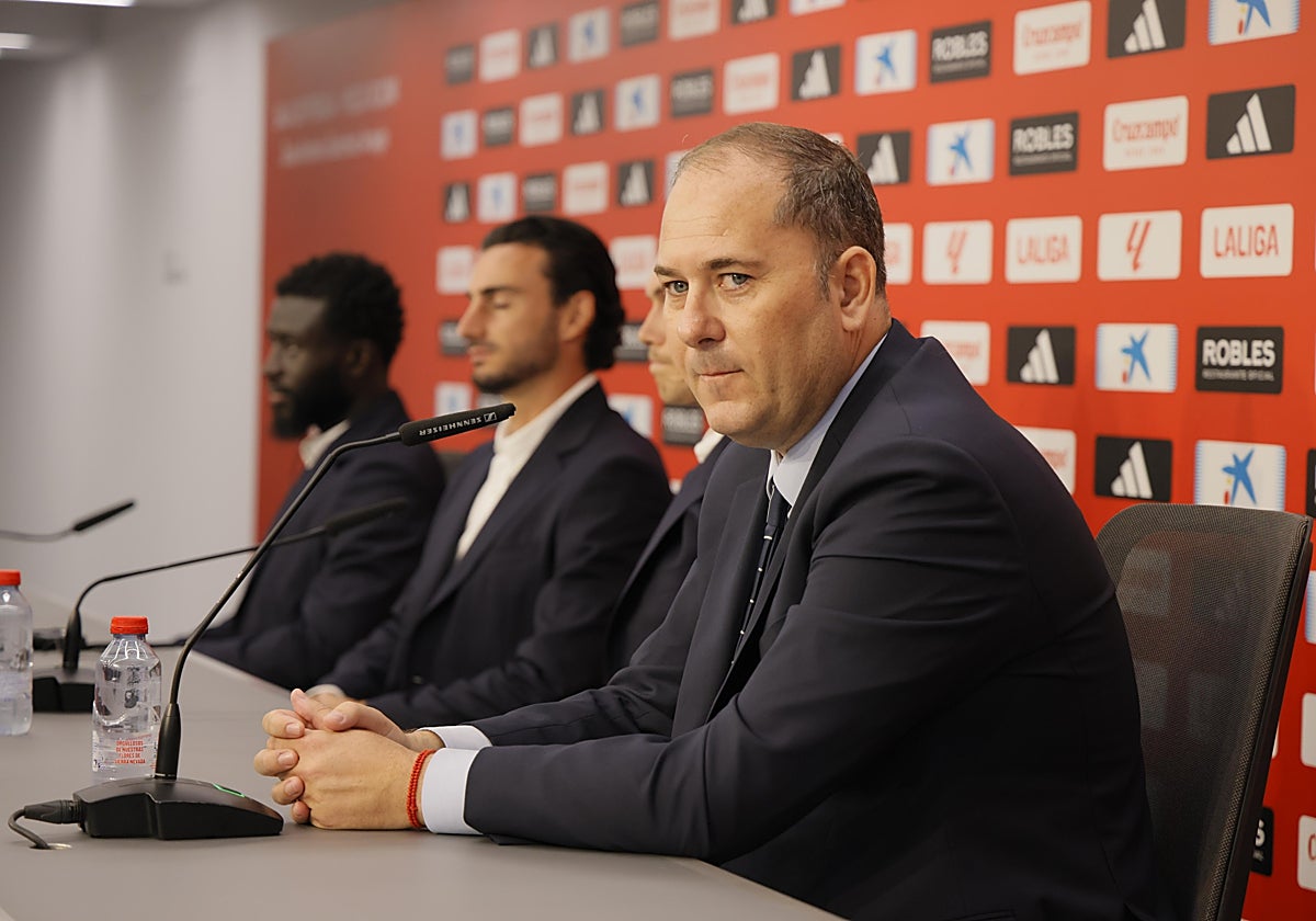 José Ignacio Navarro: «A día de hoy no tenemos capacidad de inscripción de ningún jugador»