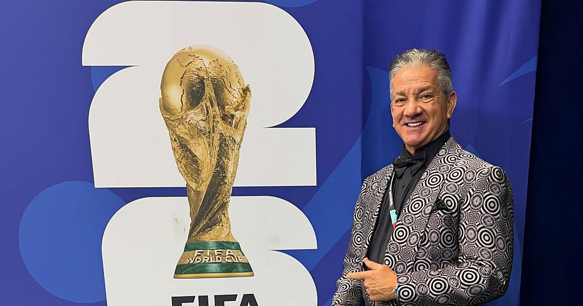 La inconfundible voz de la UFC irrumpe en el Mundial para presentar el Francia - España