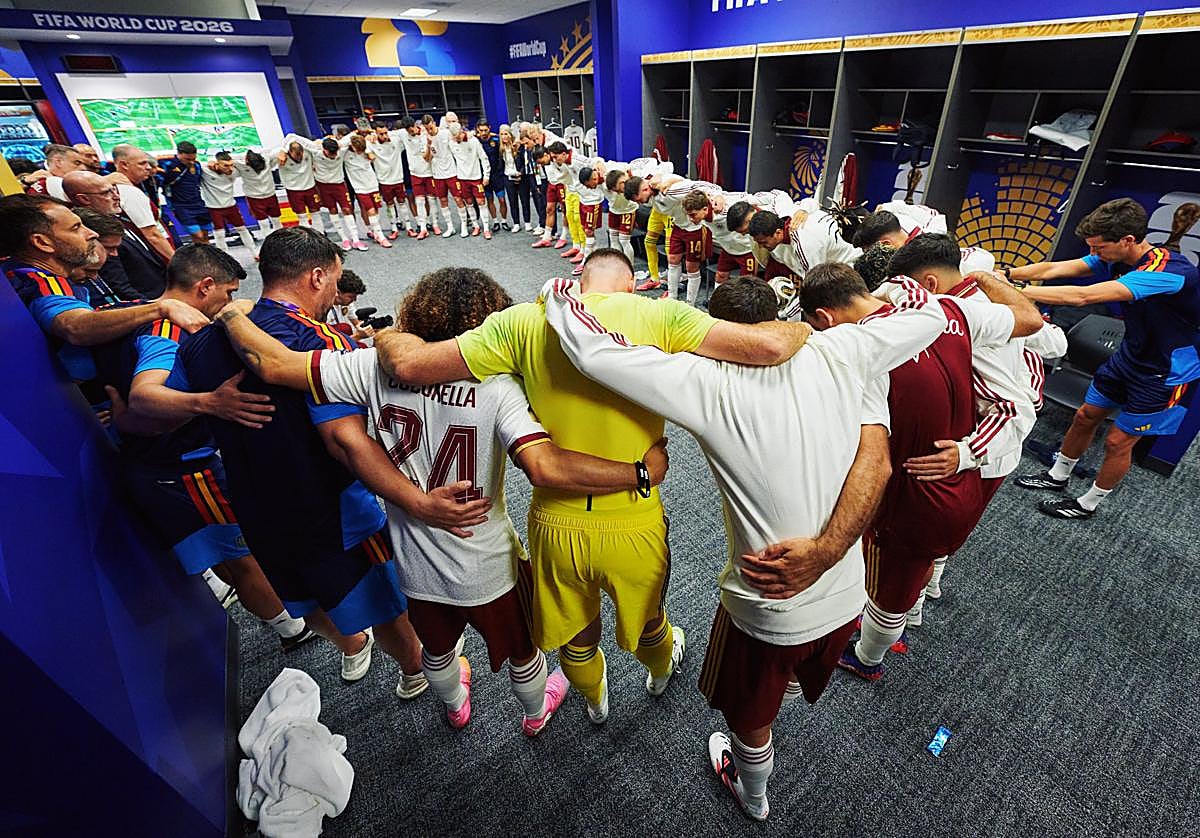 La celebración de los jugadores tras su victoria ante Francia en los vestuarios: «¡A Nueva York, oé!...»