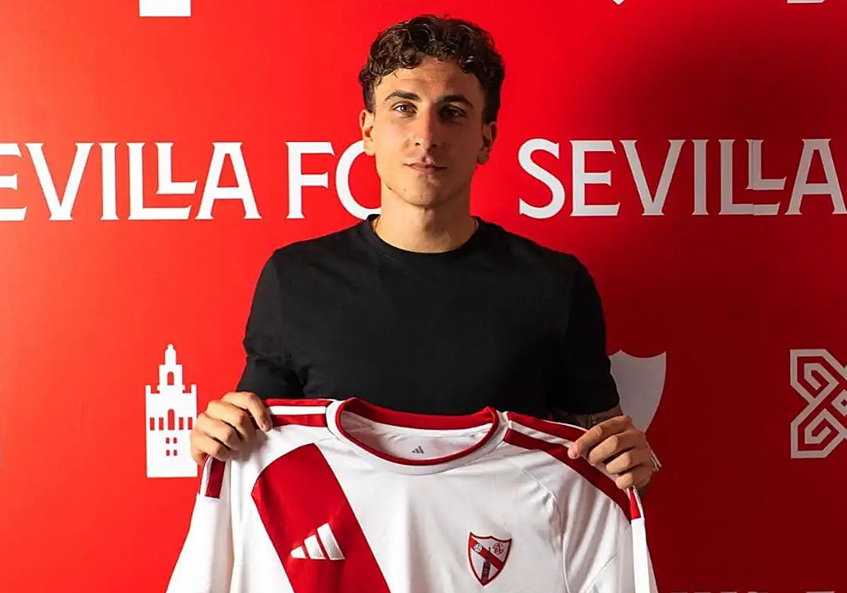 El Sevilla Atlético renueva a Valentino Fattore hasta 2027