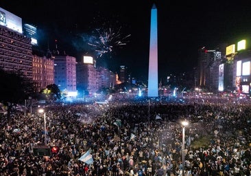 Los argentinos celebran en las calles la histórica victoria contra Inglaterra