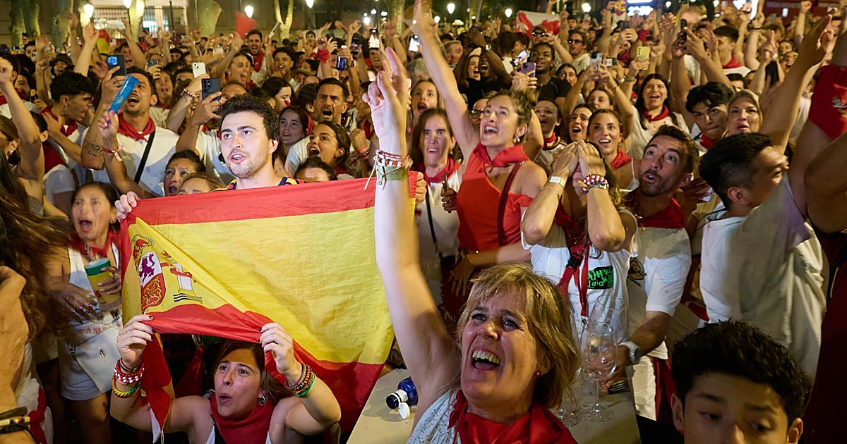 La batalla de las pantallas: la fiebre y los obstáculos por ver en masa la final