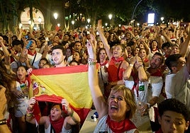 La batalla de las pantallas: la fiebre y los obstáculos por ver en masa la final