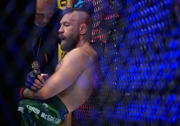 La maldición de McGregor con Holloway: dos combates y dos lesiones graves
