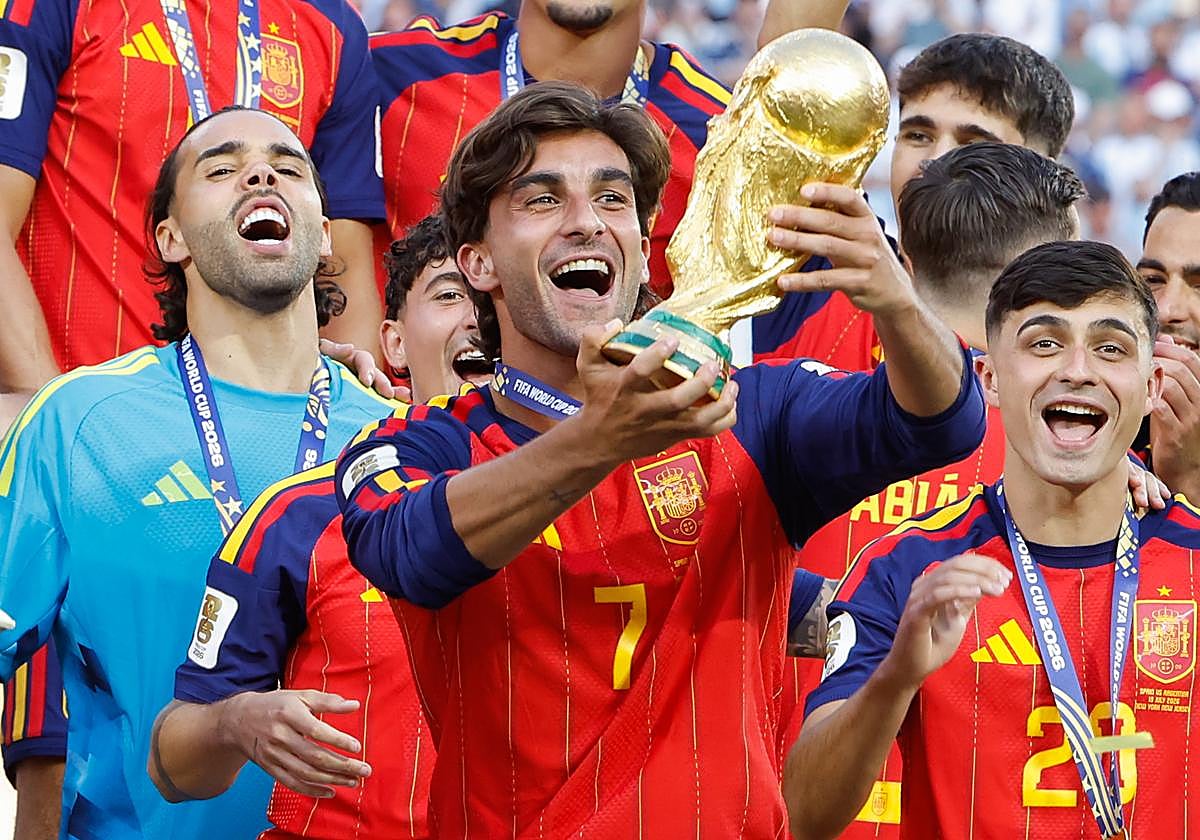 El Rey, a los campeones del mundo: «Habéis ganado con gallardía. Sois un conjunto estelar y legendario»