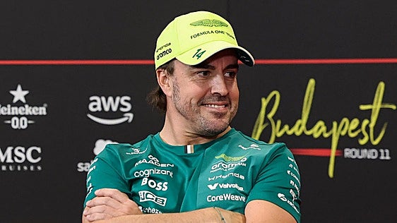 Fernando Alonso confirma que se queda en 2027 con Aston Martin: «Tengo contrato, no me muevo»