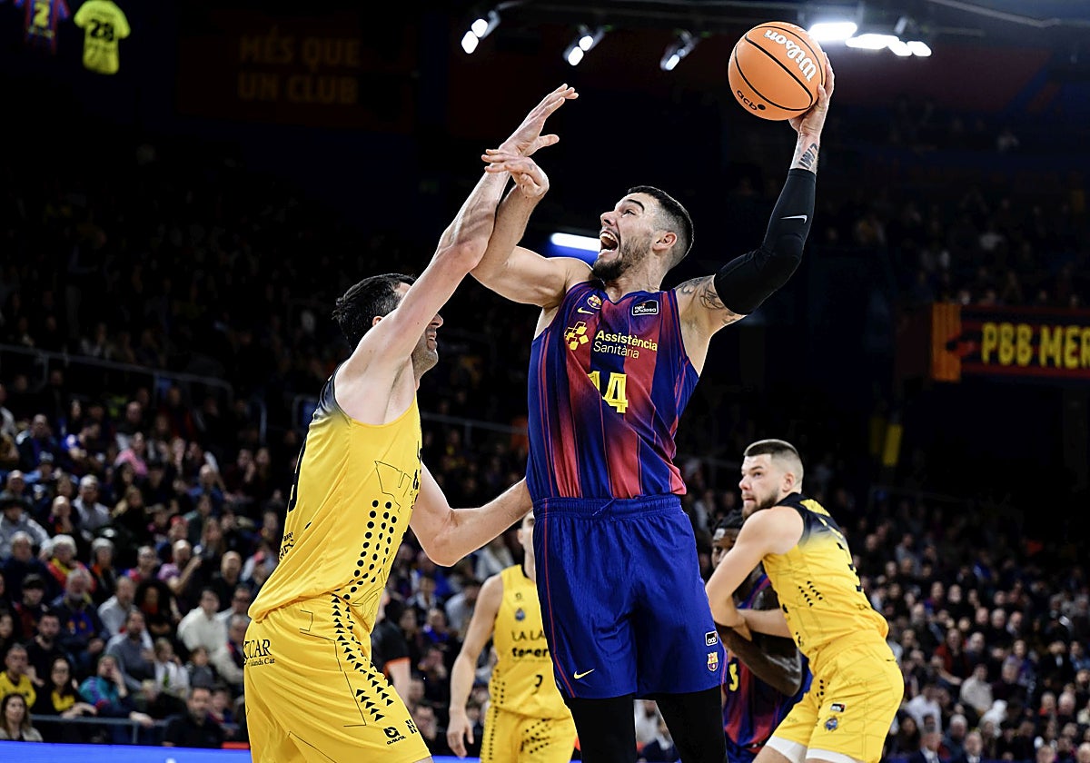 El Unicaja ofrece la redención a Willy Hernangómez