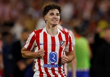 La RFEF cita al Barcelona tras abrirle un expediente disciplinario por el caso Julián Álvarez