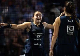 Martina Calvo hace historia en Londres junto a Claudia Fernández