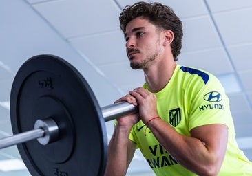 Julián Álvarez ya está en Madrid y a las órdenes del Atlético