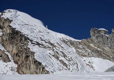 El deshielo del monzón devuelve los cuerpos de los 5 alpinistas del Yalung Ri