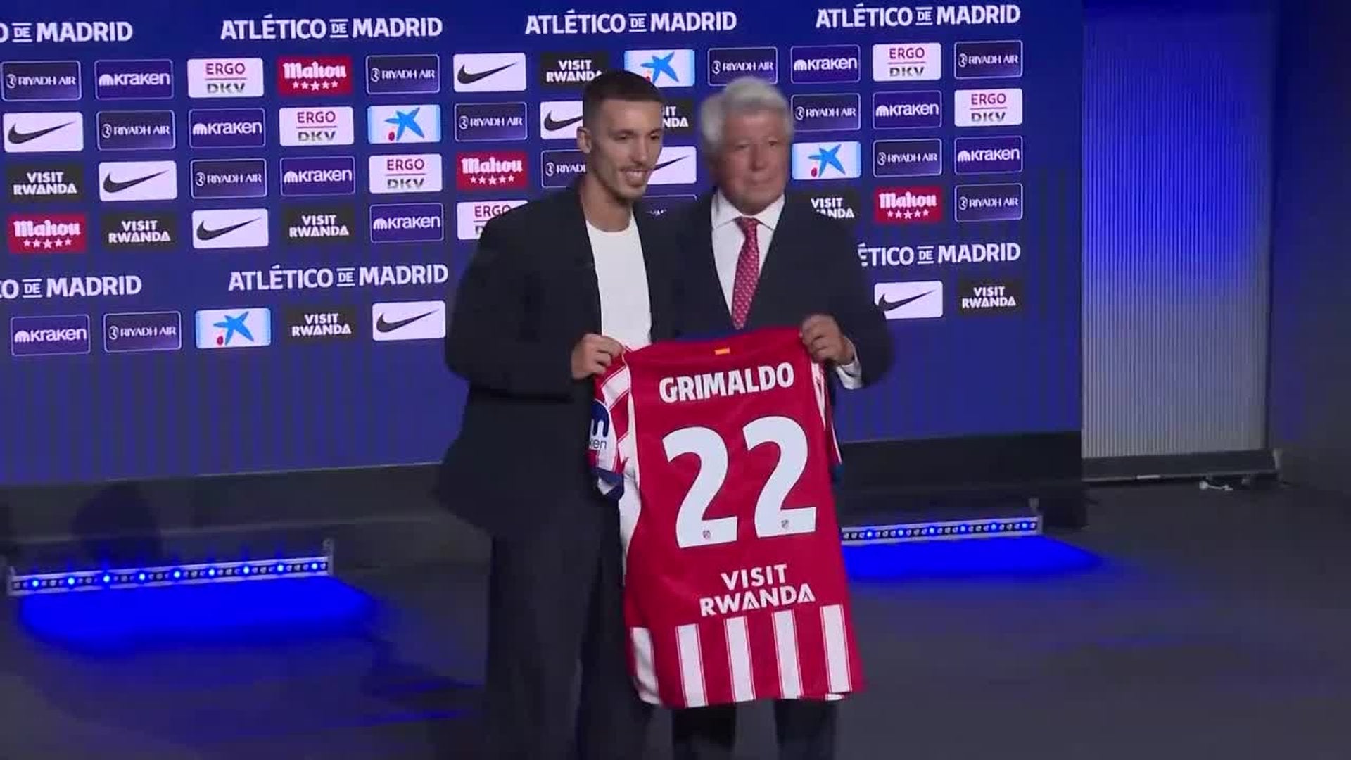 Alejandro Grimaldo: "Quiero ser el mejor lateral de la Liga y voy a trabajar por eso"