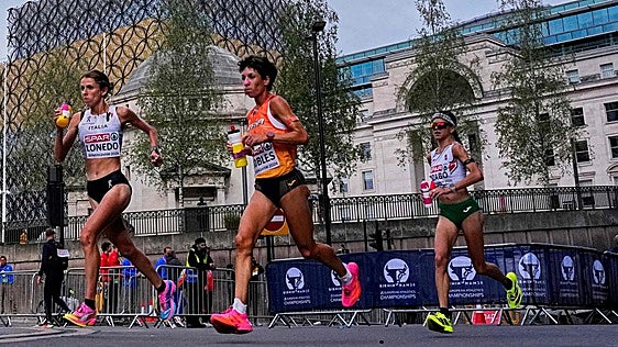España engancha un bronce repleto de cuestas