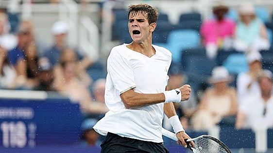Rafa Jódar arrasa a Tabilo en 75 minutos y ya está en octavos