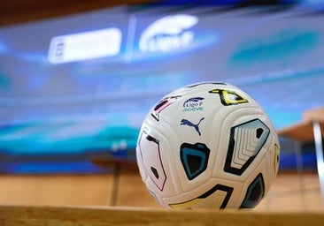 El fútbol femenino, con el corazón en un puño