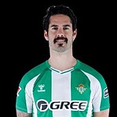 Imagen - Poco más de media hora en la que pudo marcar el segundo en la jugada siguiente al 1-0. Ovacionado.