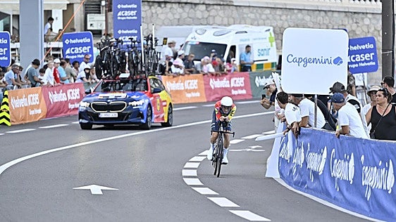 Polémica en La Vuelta por los comentarios de la influencer a cargo del contenido de la carrera