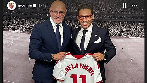 El obsequio del Sevilla a Luis de la Fuente tras conseguir la segunda estrella