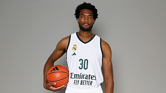 Damian Jones, un doble campeón de la NBA para el Real Madrid