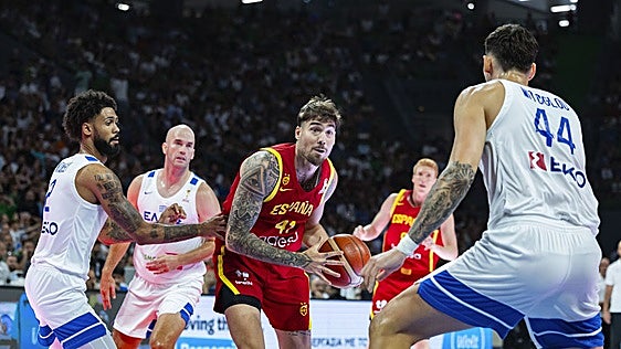 España cae ante Grecia y se complica su camino hacia el Mundial