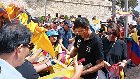 «Gracias Richard, Dios lo bendiga»: Carapaz, el orgullo de Ecuador