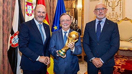Louzán y De la Fuente, en Ceuta: «Todos los caballas os habéis convertido en mis ídolos»