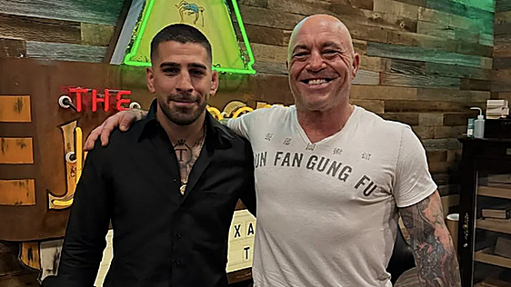 Joe Rogan avisa a Topuria sobre su regreso: «Tienes que tener mucho cuidado»
