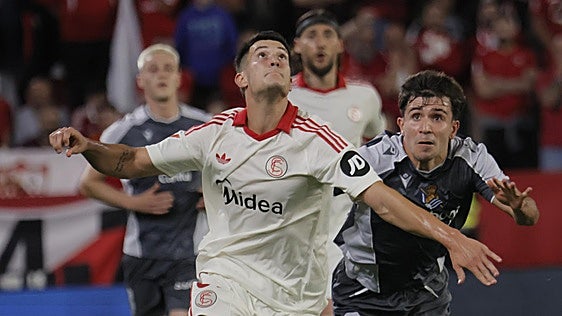 Castrín se reencuentra con el Valencia, que quiso ficharlo en verano
