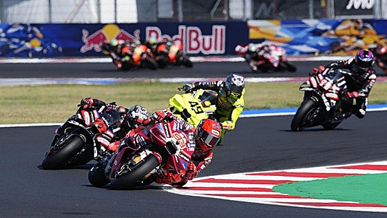 Otro mordisco de Marc Márquez: gana la esprint y araña más puntos en su remontada hacia el título