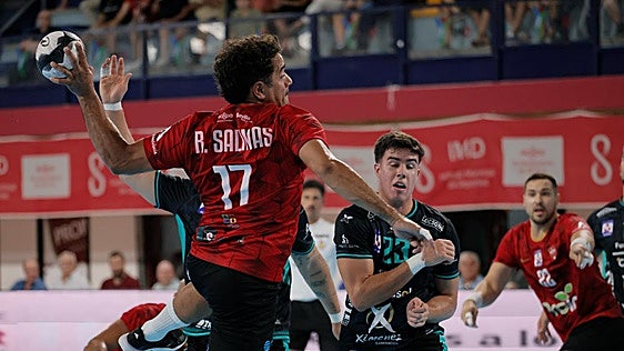 Al Cajasol Sevilla BM Proin se le atraganta el debut en la Asobal (30-31)