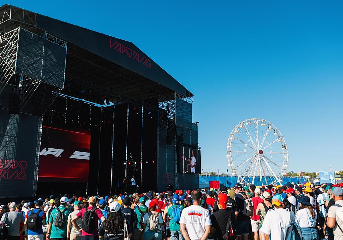 Las 'fan zone', tres maneras de vivir el GP de España: «Es caro, pero teníamos que venir a verlo»