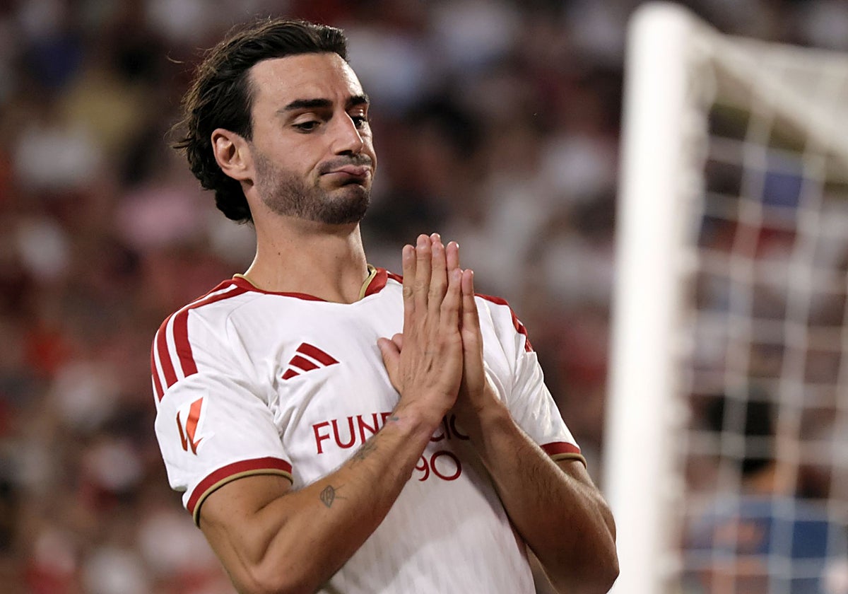 Juan Iglesias se hace grande en el Sevilla FC: «La experiencia es un grado»