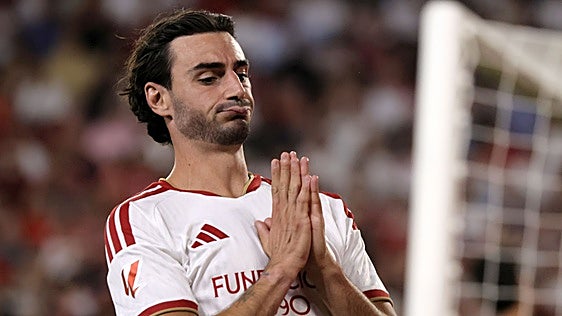 Juan Iglesias se hace grande en el Sevilla FC: «La experiencia es un grado»