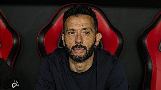 Volantazo total en el Valencia: despedidos Carlos Corberán y Ron Gourlay, CEO de fútbol