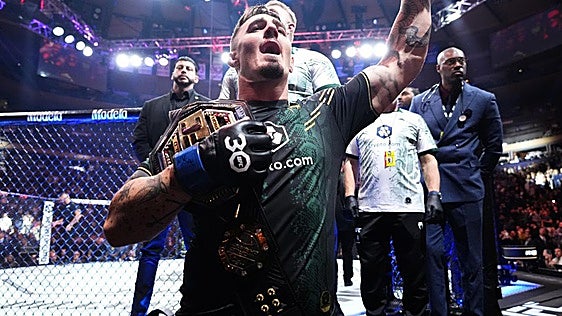 El campeón del peso pesado de la UFC, Tom Aspinall, deja su título vacante