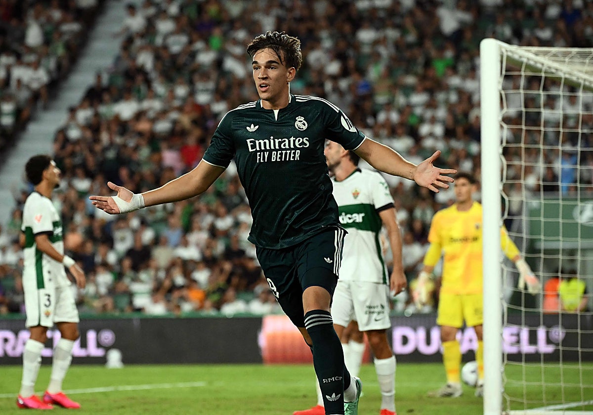 Un gol de Espí en el 91 evita un ridículo en Elche