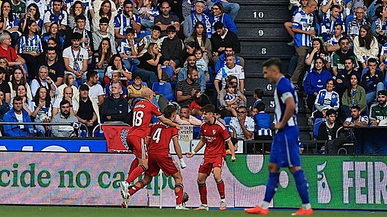 Deportivo - Sevilla FC: El nuevo Sevilla vuela y es un dolor de cabeza para los rivales (0-1)