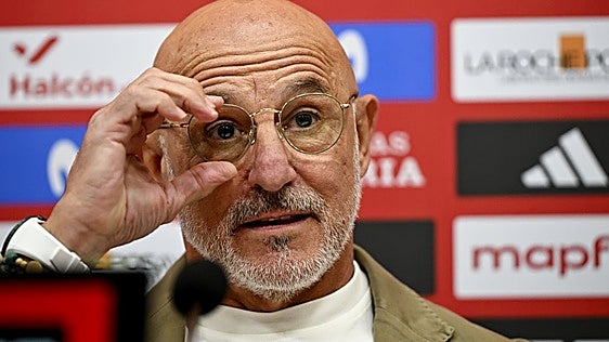 Luis de la Fuente arropa a Ceuta y avisa sobre el nuevo formato: «Ya no nos vale con lo que hicimos en el Mundial»
