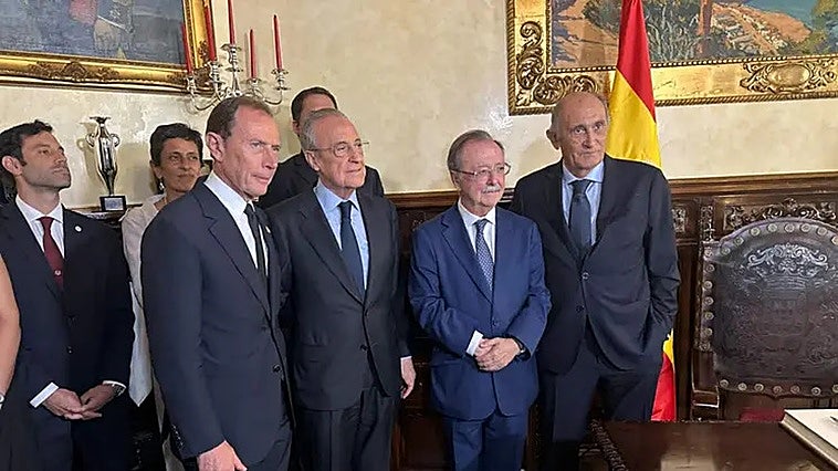 Florentino Pérez visita Ceuta: «Vivas es el presidente más ilustre que tiene España»