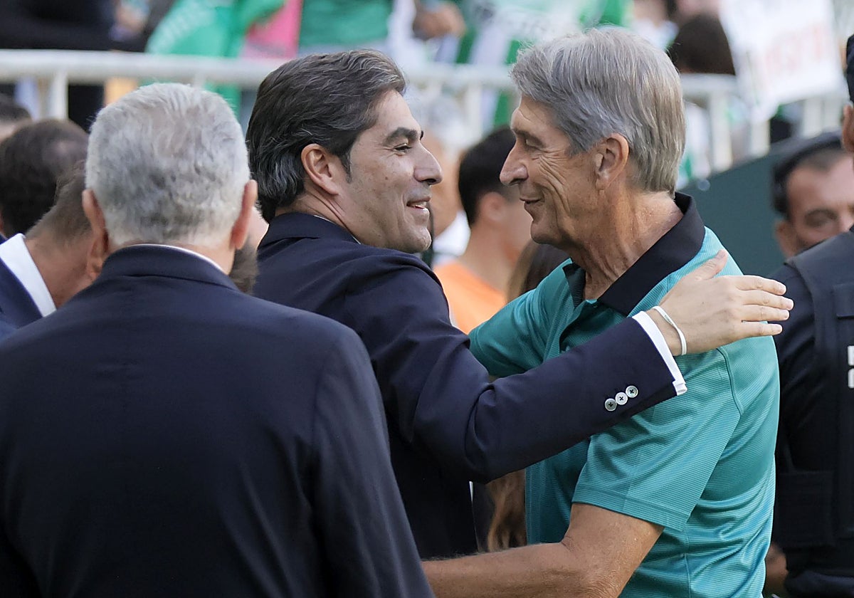 El Betis empató con el Depor y dejó escapar una victoria que tenía en el bolsillo (video) 3 Manuel Pellegrini se abraza a Ángel Haro antes del partido ante el Getafe