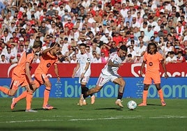 Dónde ver Sevilla - Barcelona: canal de TV y streaming online del partido de LaLiga EA Sports 2026-2027