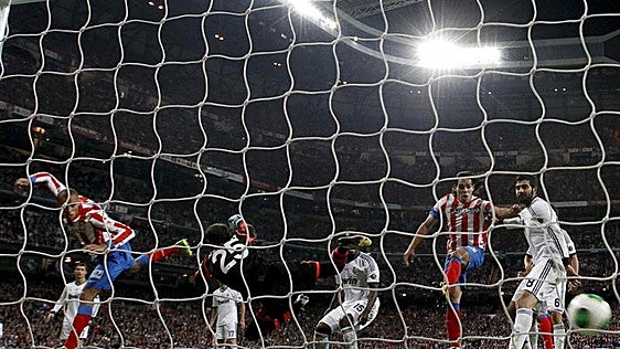 Miranda, el central que sacó a Mourinho del Madrid: «Mi gol cambió la historia del Atleti»