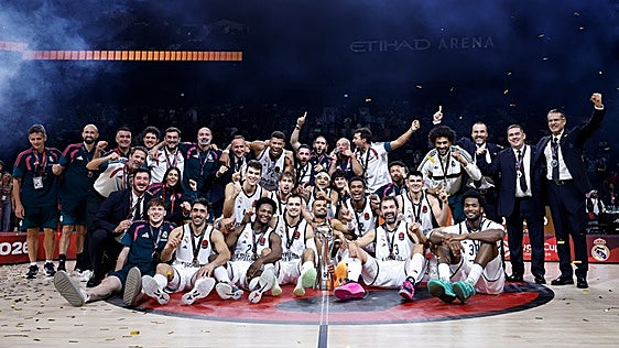 El Real Madrid reina en la primera edición de la Supercopa Europea