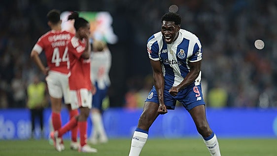 Samu Aghehowa vuelve a jugar con el Oporto, próximo rival del Betis en la Champions League, 223 días después