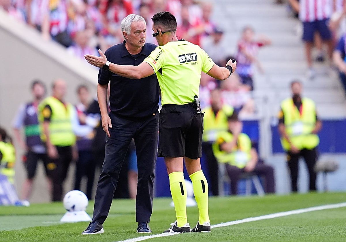 El derbi acaba con el Mourinho 'zen'