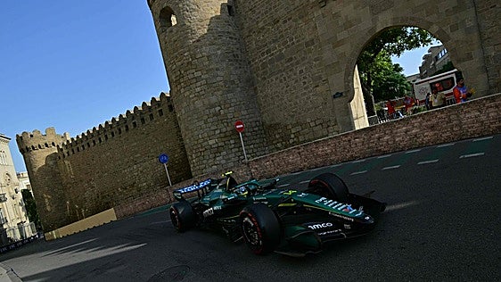Alonso, peor que nunca en la recta de Bakú: fue más lento que todos los coches de la F2