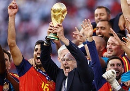 El Parlamento de Andalucía expondrá la Copa del Mundo entre el 27 y el 29 de septiembre y el Ayuntamiento el 30