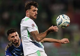 Muriqi gana a Parrott el duelo de delanteros en el Kosovo - Irlanda (1-0)
