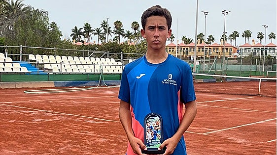 El jerezano Alberto Peña conquista el Tennis Europe U14 de Maspalomas